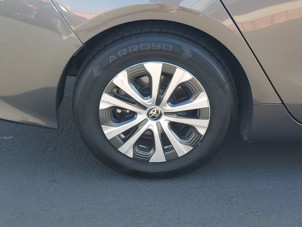 Used 2021 Toyota Prius Prime LE w/ Carpet Mat Package (TMS) FWD image 7