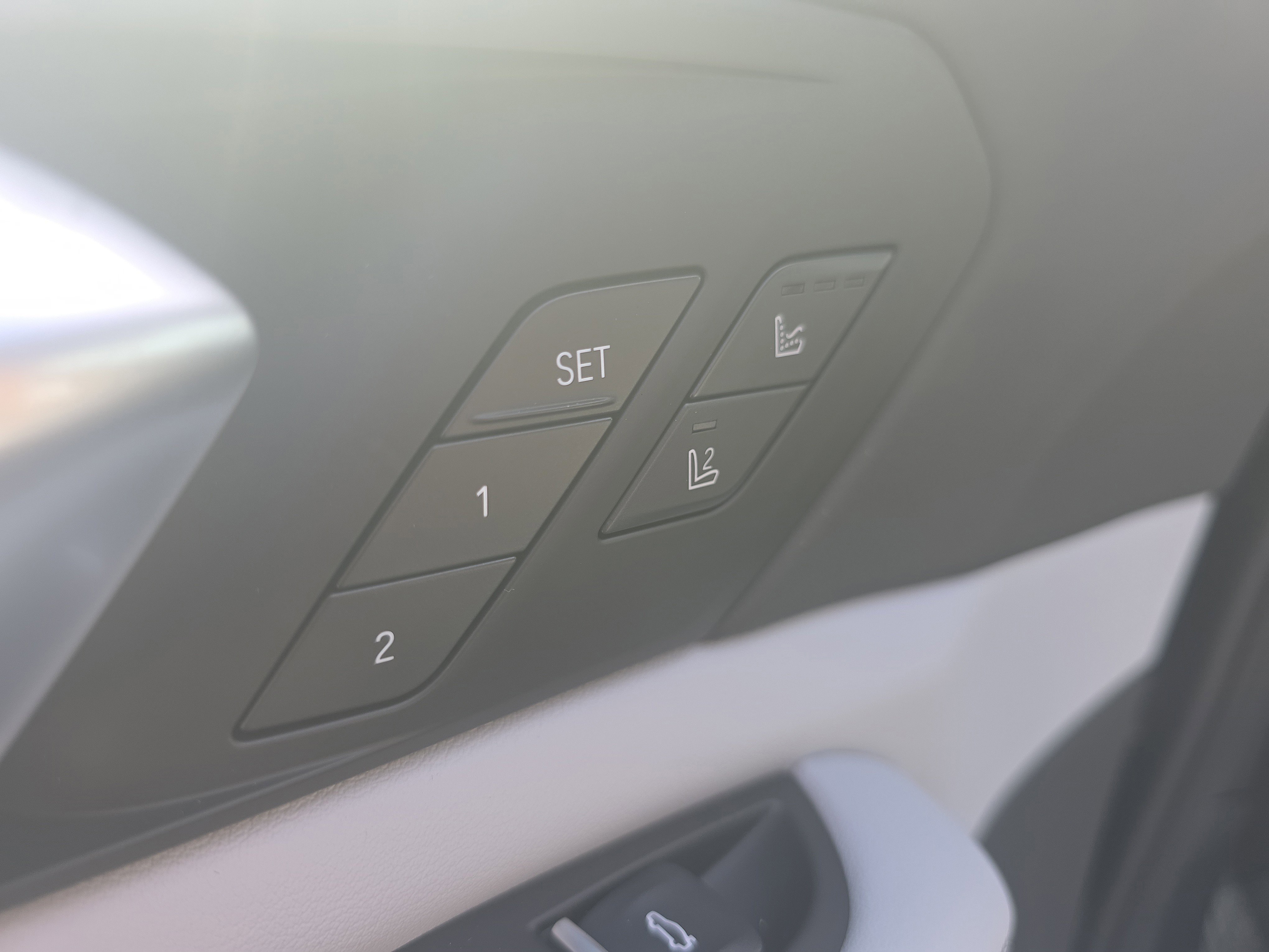 New 2026 BMW X5 sDrive40i w/ Climate Comfort Package image 20