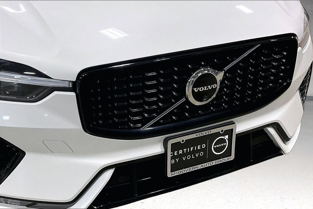 Certified 2024 Volvo XC60 B5 Plus AWD/4WD image 33