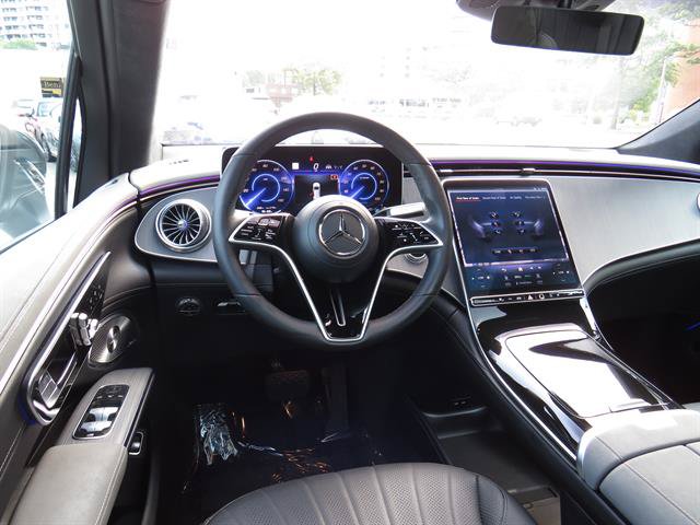 Certified 2023 Mercedes-Benz EQS 450+ 4MATIC SUV w/ Exclusive Trim Package image 9