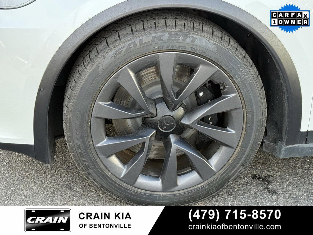 Used 2022 Tesla Model X image 33