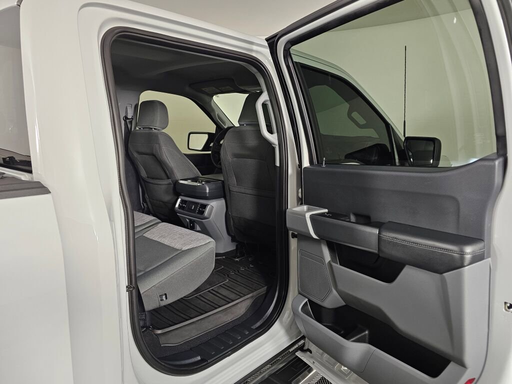 Used 2023 Ford F150 XLT w/ XTR Package image 35