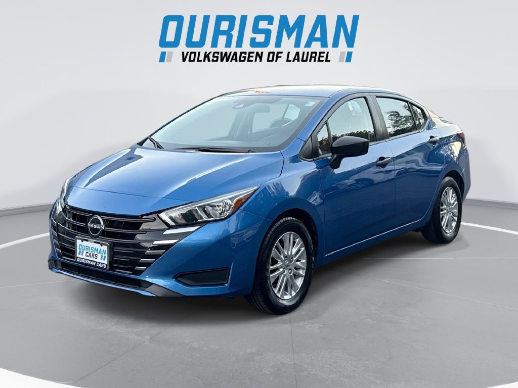 Used 2024 Nissan Versa S FWD image 1
