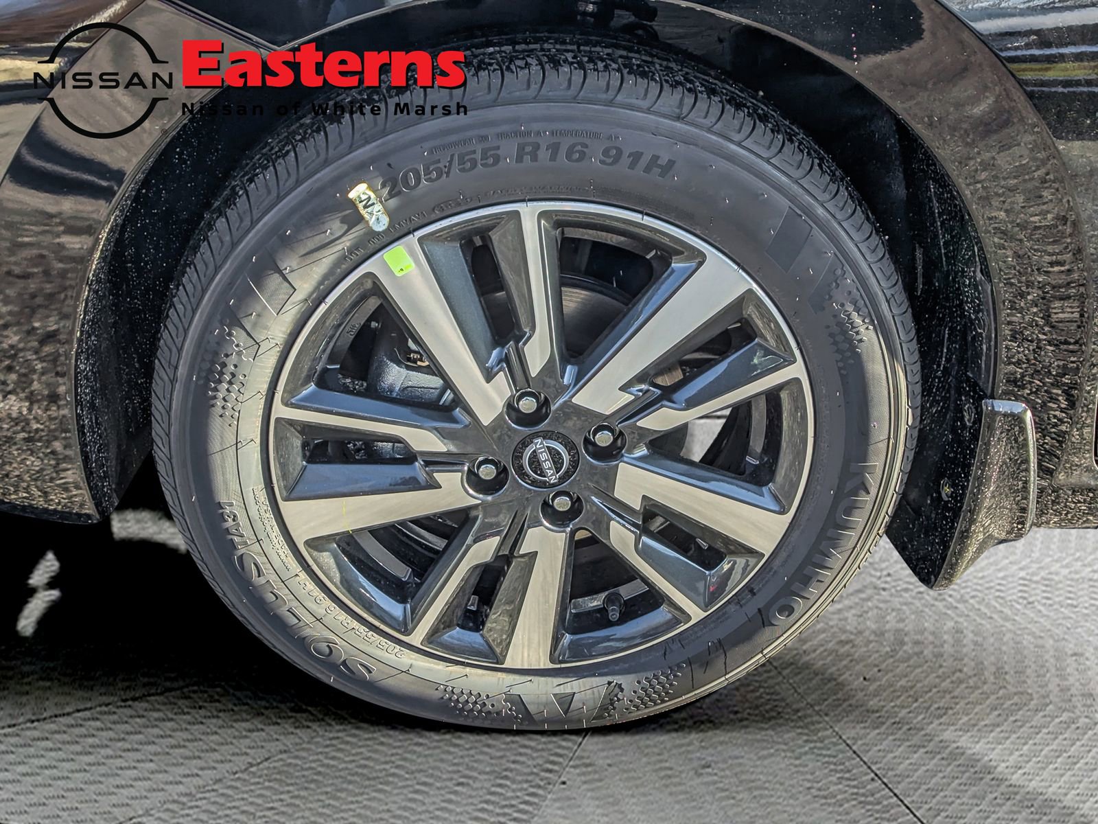 New 2025 Nissan Versa SV w/ Trunk Package image 26