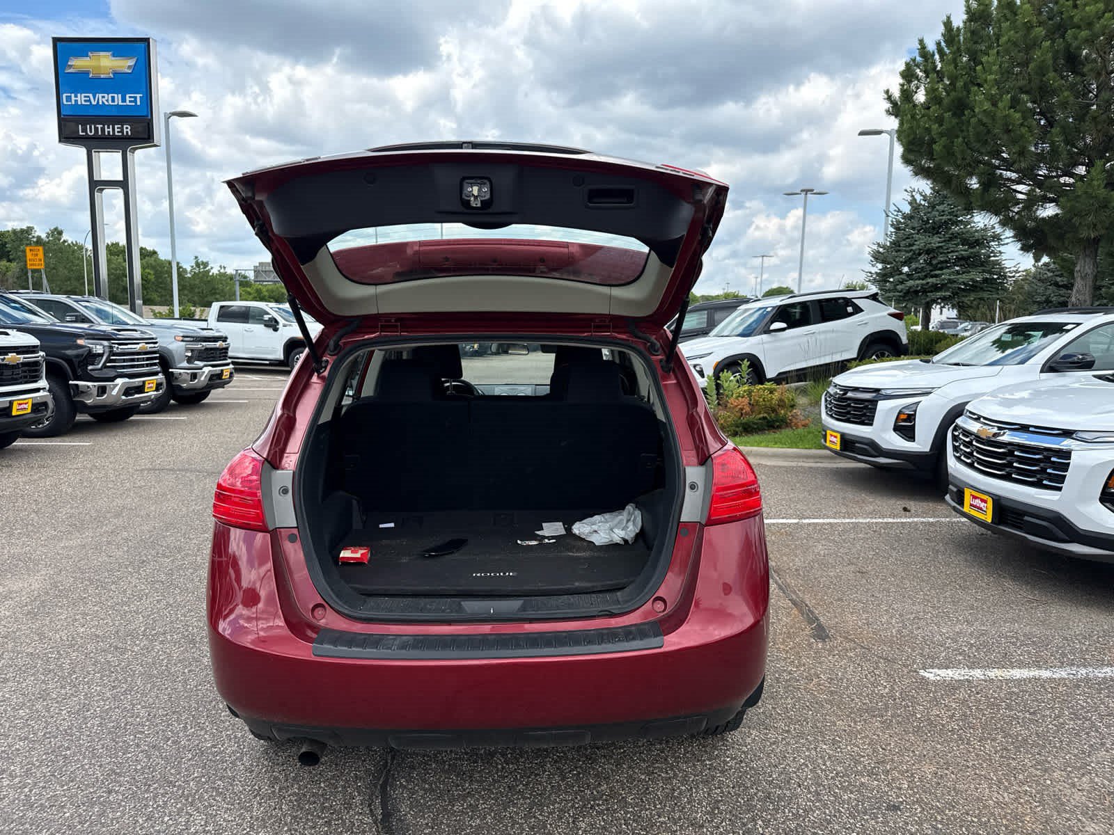 Used 2015 Nissan Rogue S w/ Convenience Package AWD/4WD image 8