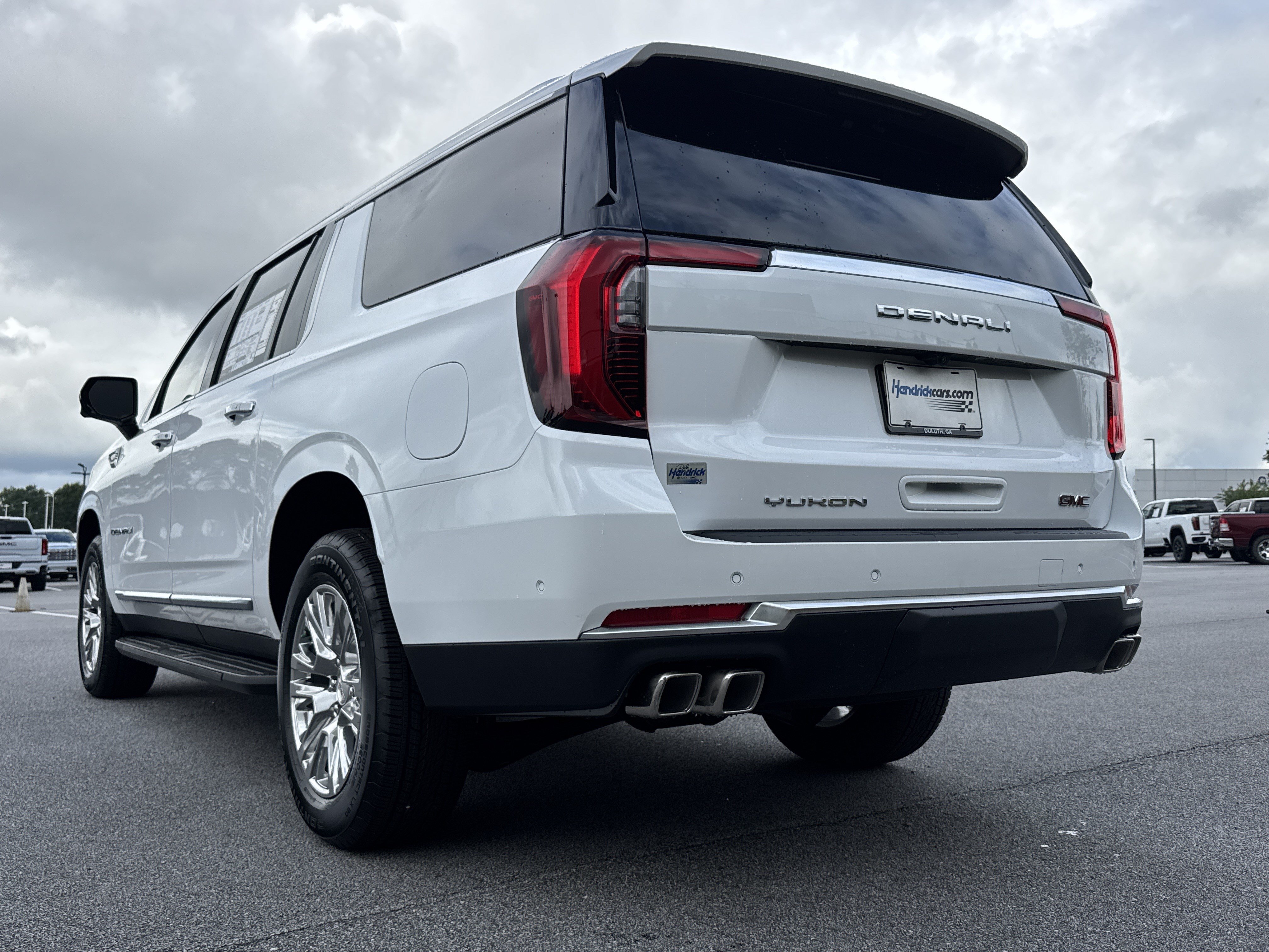 New 2026 GMC Yukon XL Denali AWD/4WD image 8