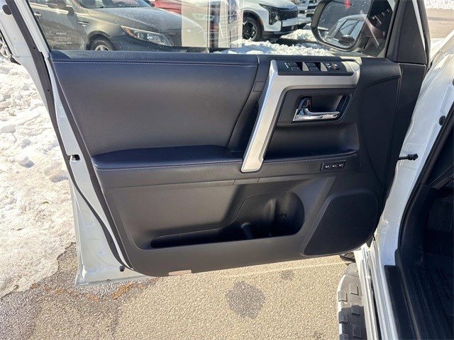Used 2022 Toyota 4Runner Limited image 13