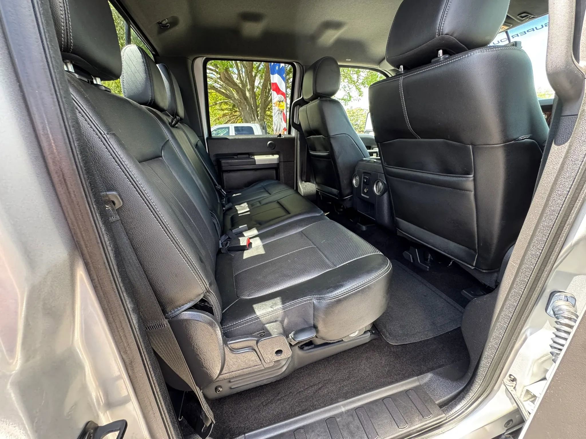 Used 2015 Ford F350 Lariat w/ Chrome Package image 22