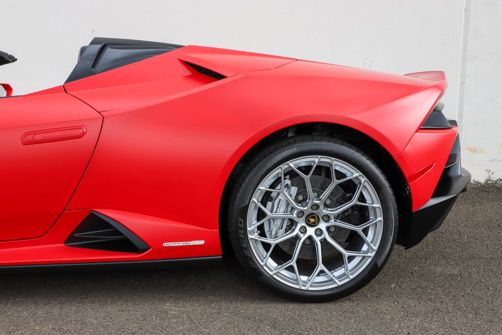 Used 2024 Lamborghini Huracan EVO AWD/4WD image 12