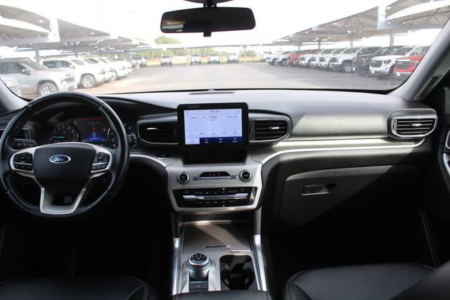 Used 2020 Ford Explorer XLT w/ Equipment Group 202A RWD image 22