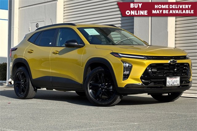 Used 2025 Chevrolet Trax ACTIV w/ Driver Confidence Package image 1