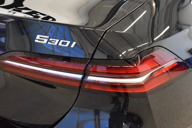 New 2026 BMW 530i xDrive w/ Premium Package image 12