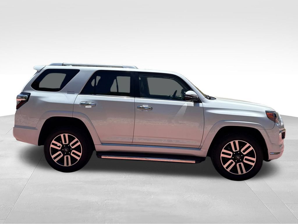 Used 2024 Toyota 4Runner Limited AWD/4WD image 10
