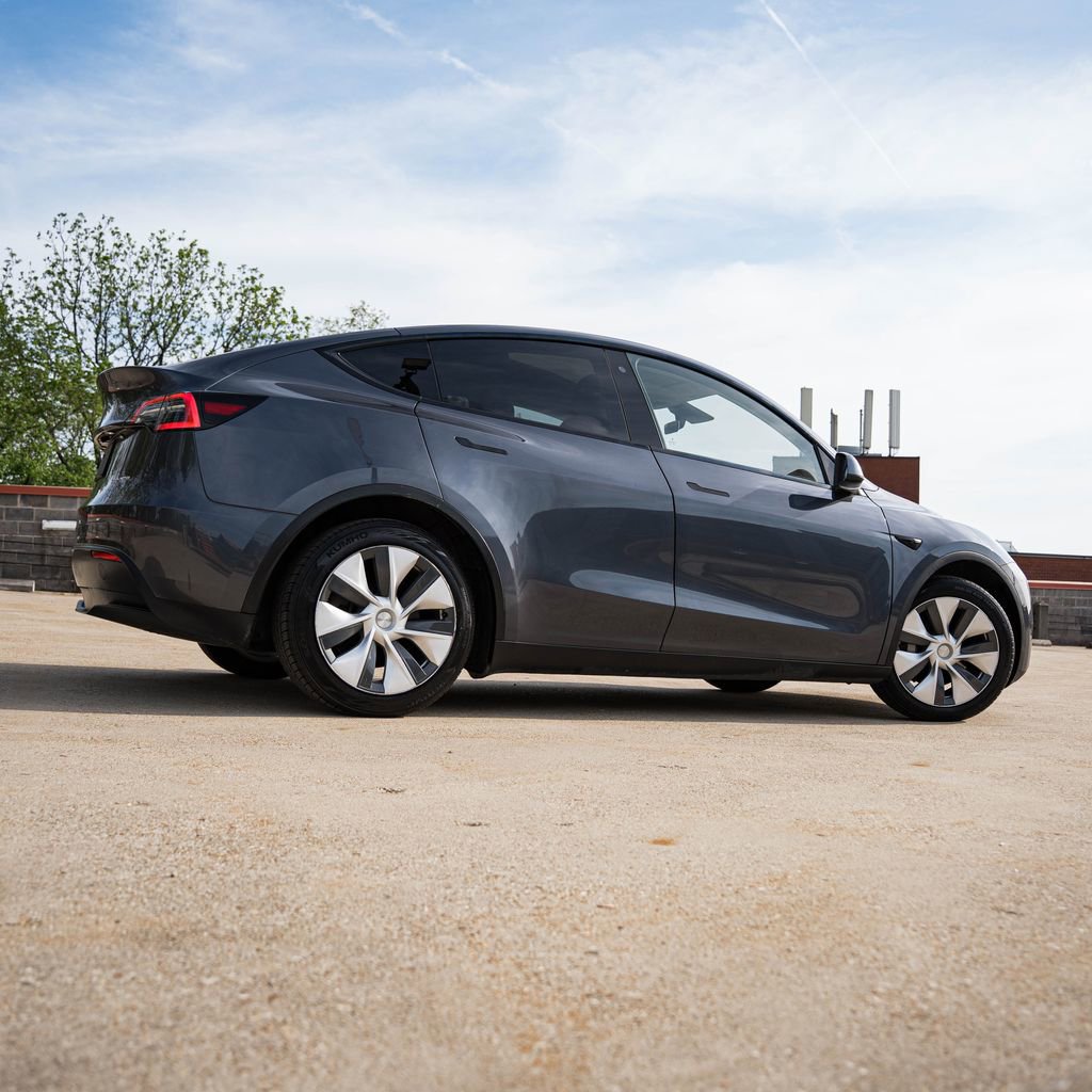Used 2020 Tesla Model Y Long Range image 6