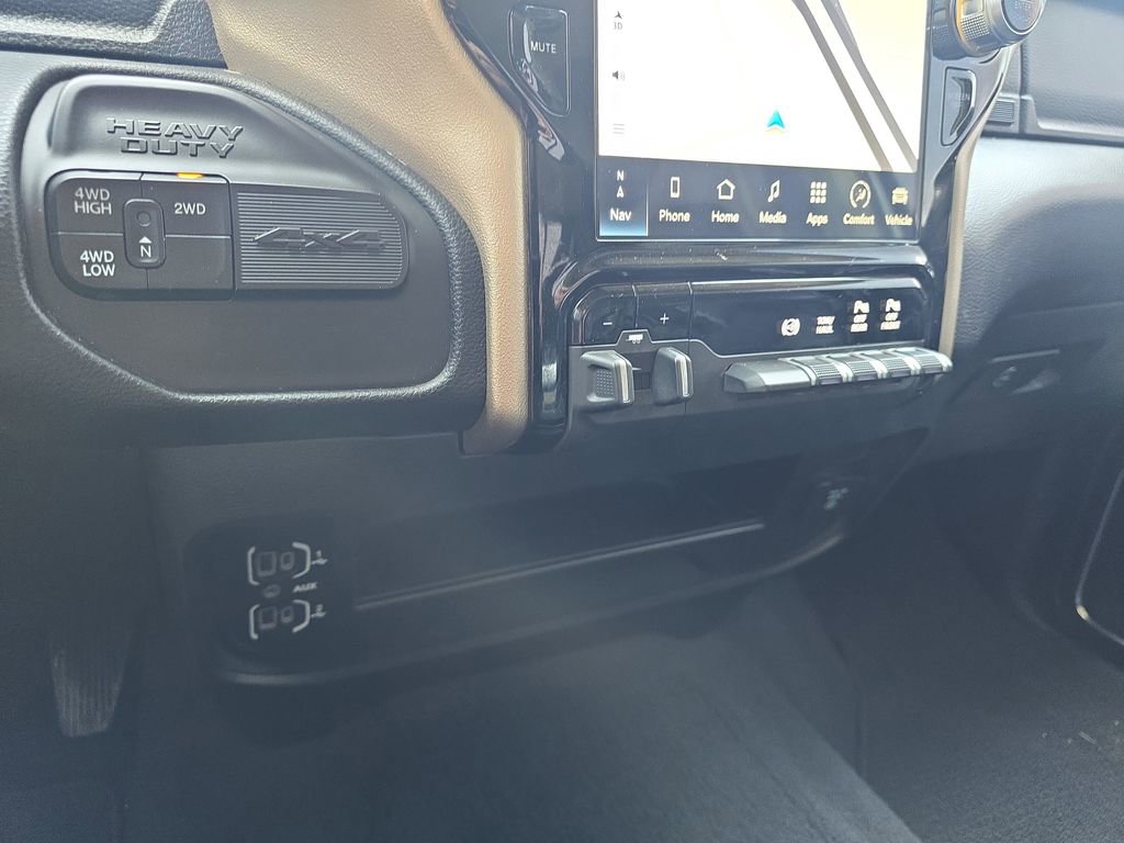 Used 2024 RAM 2500 Laramie w/ Safety Group AWD/4WD image 24