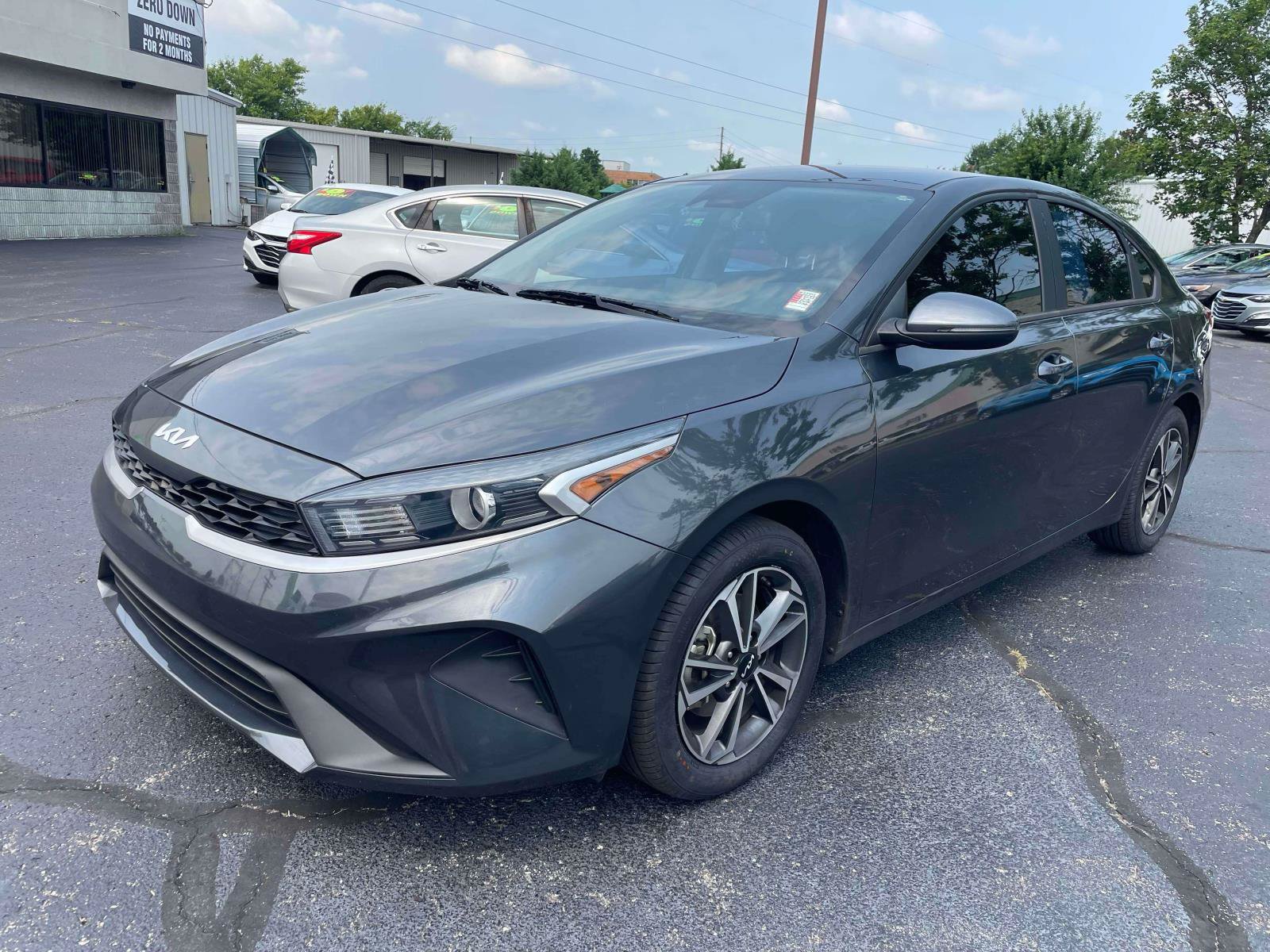 Used 2023 Kia Forte LXS w/ LXS Technology Package FWD image 3