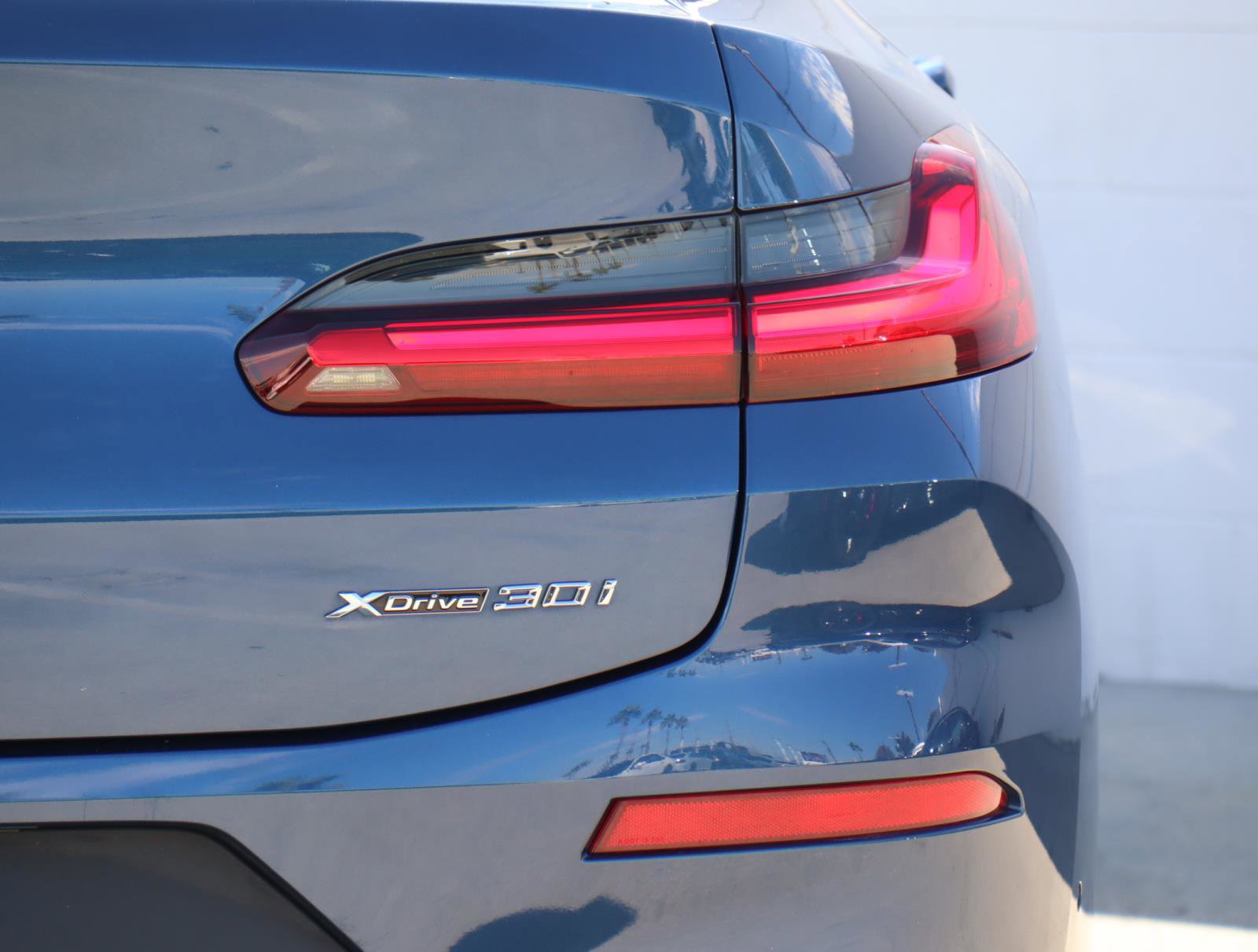 Used 2024 BMW X4 xDrive30i image 6