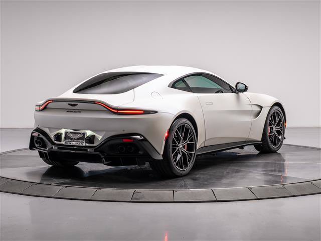 Used 2021 Aston Martin V8 Vantage Coupe RWD image 12