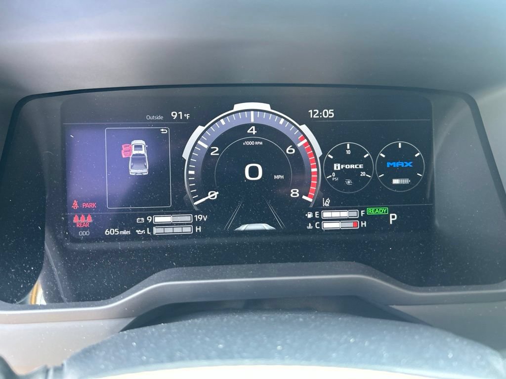 Used 2024 Toyota Tundra Platinum AWD/4WD image 16