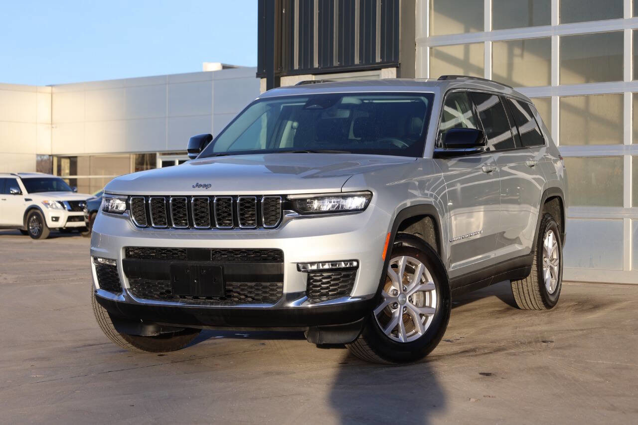 Used 2021 Jeep Grand Cherokee L Limited image 3