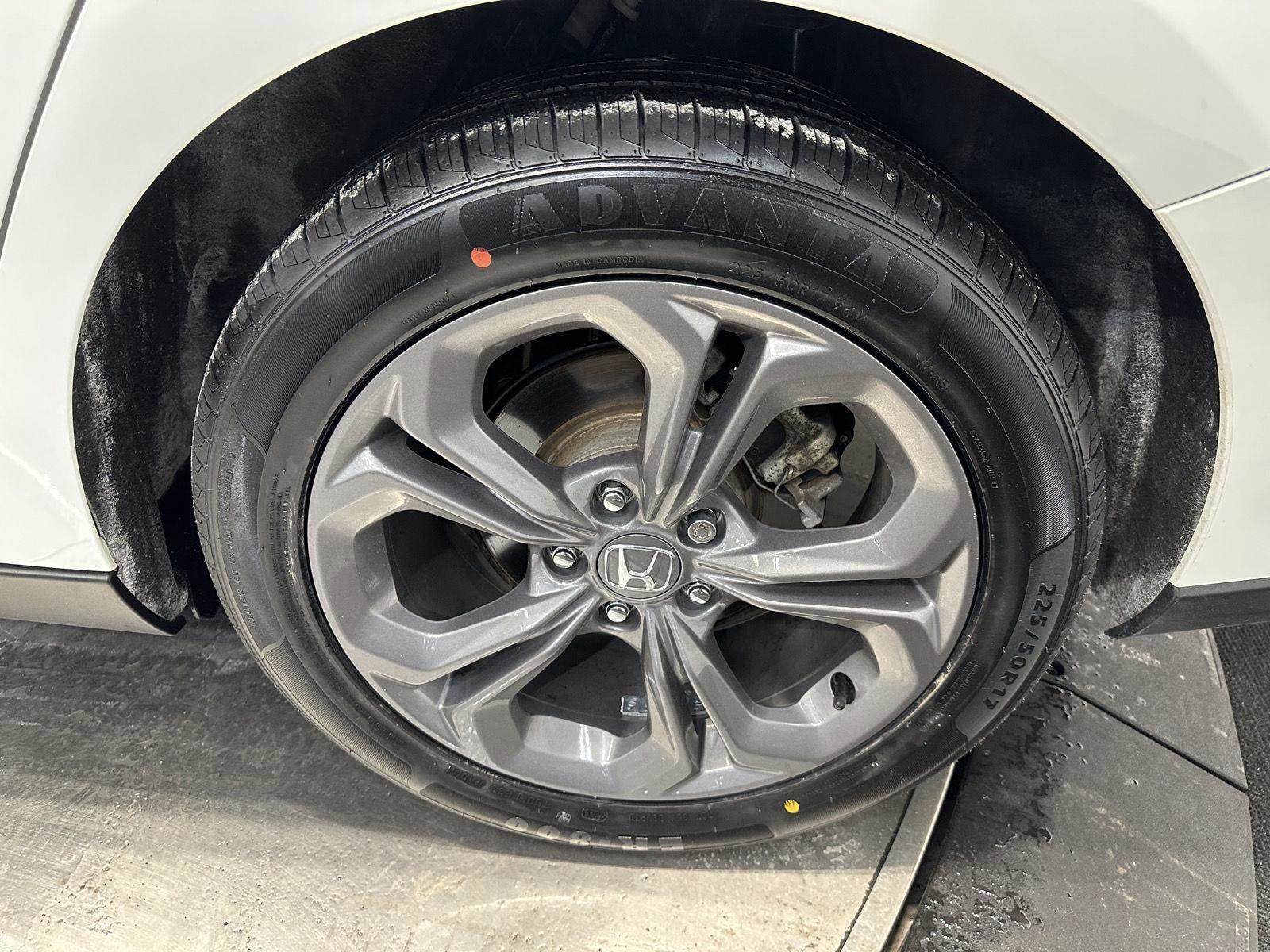 Certified 2024 Honda Accord EX image 9