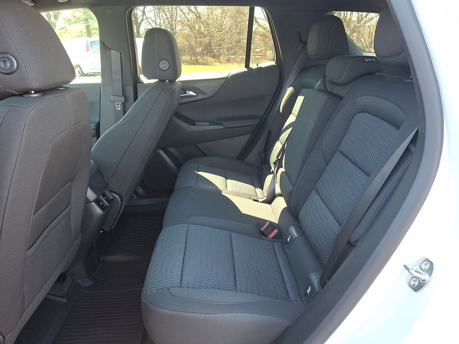 New 2026 Chevrolet Equinox LT w/ LPO, Floor Liner Package image 13