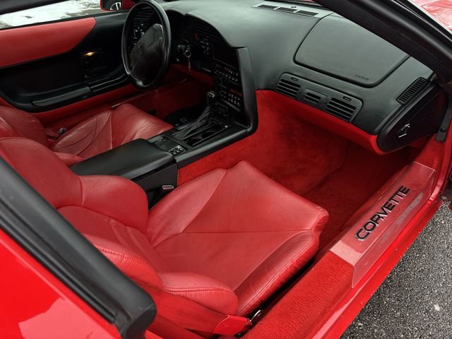 Used 1994 Chevrolet Corvette Coupe RWD image 23