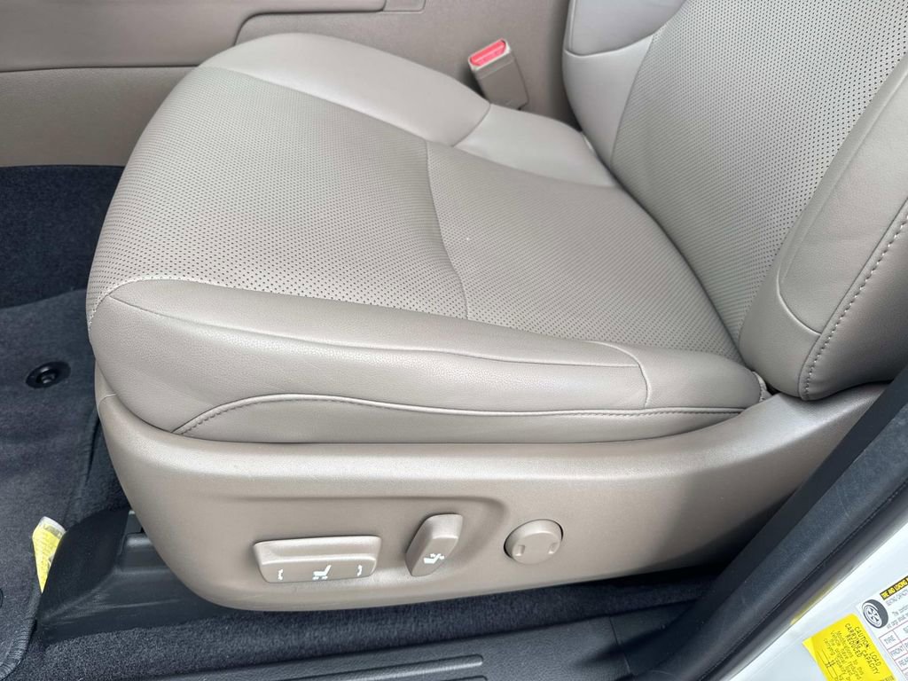 Used 2023 Lexus GX 460 Premium image 17