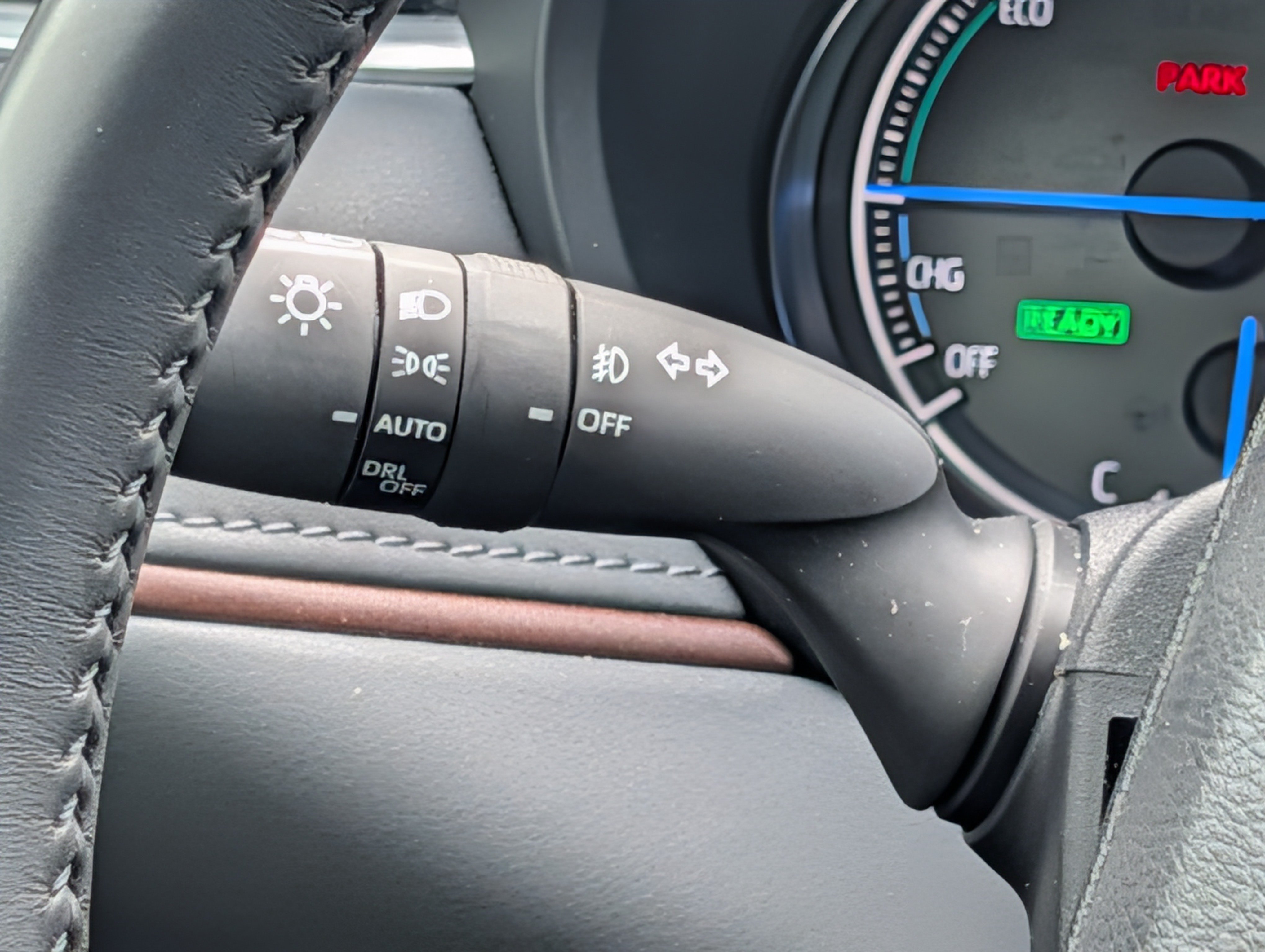 Used 2024 Toyota Venza XLE AWD/4WD image 31