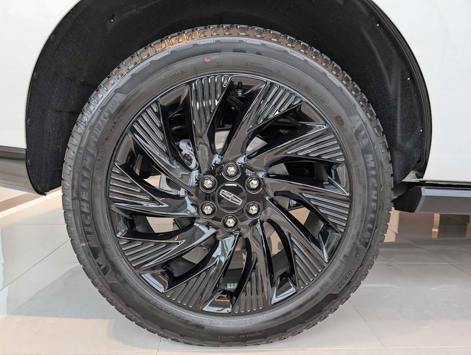 New 2025 Lincoln Navigator Reserve w/ Jet Appearance Package image 3