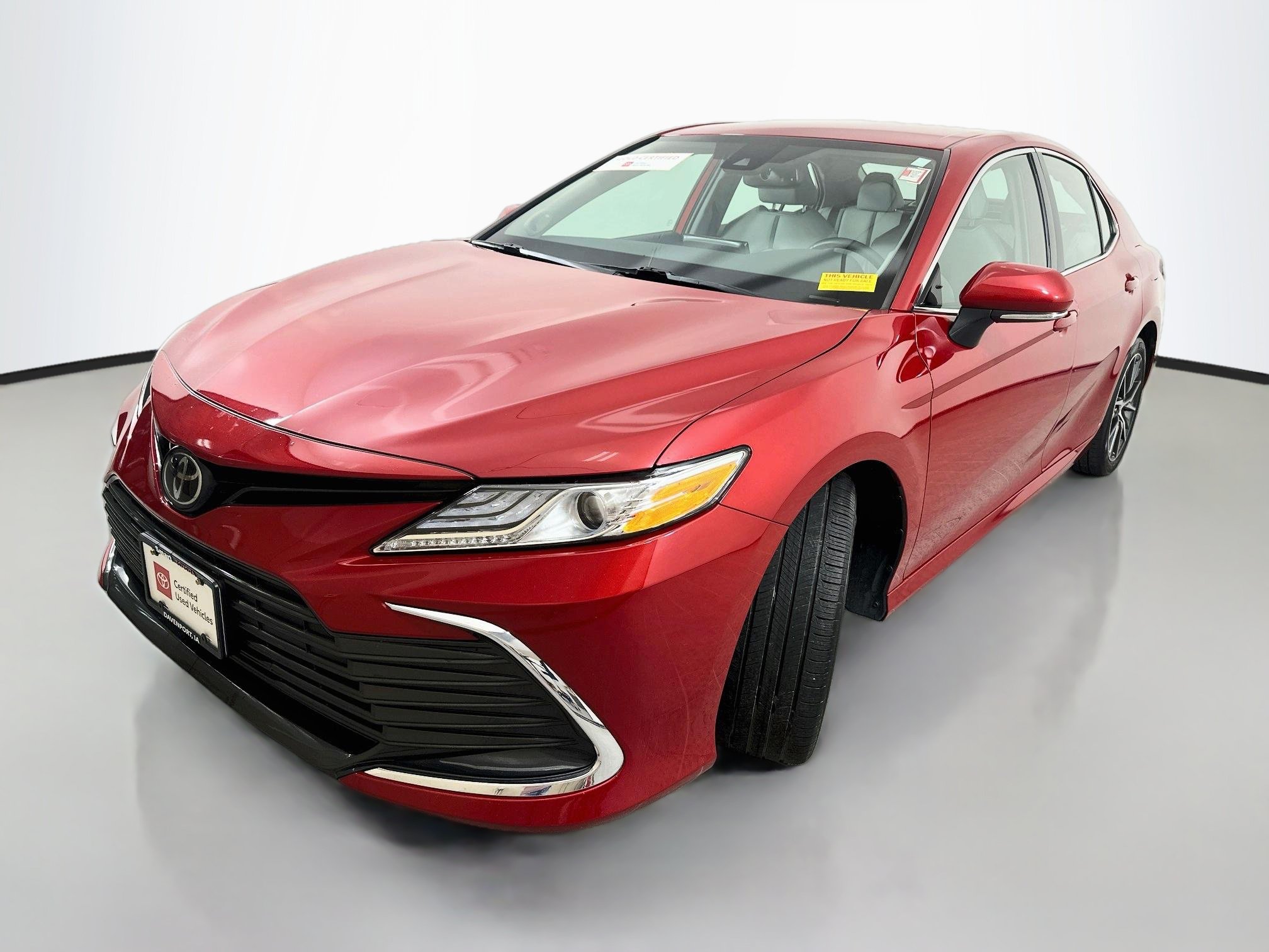 Used 2023 Toyota Camry XLE w/ Navigation Package AWD/4WD image 3