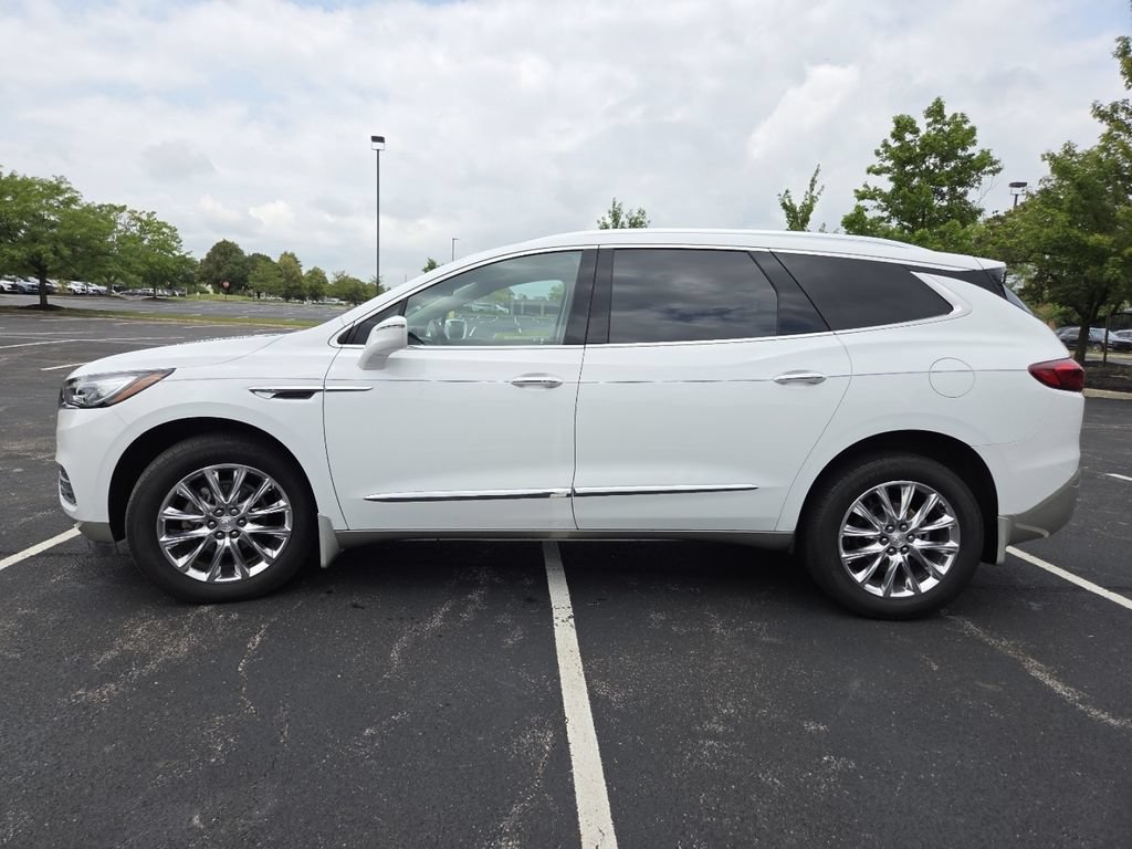 Used 2020 Buick Enclave Premium w/ Sun and Sites Package FWD image 19