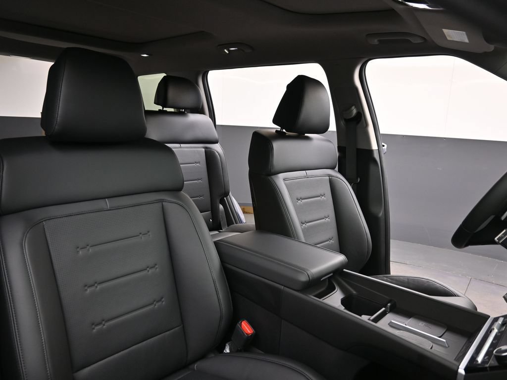 New 2026 Hyundai Santa Fe Limited AWD/4WD image 13