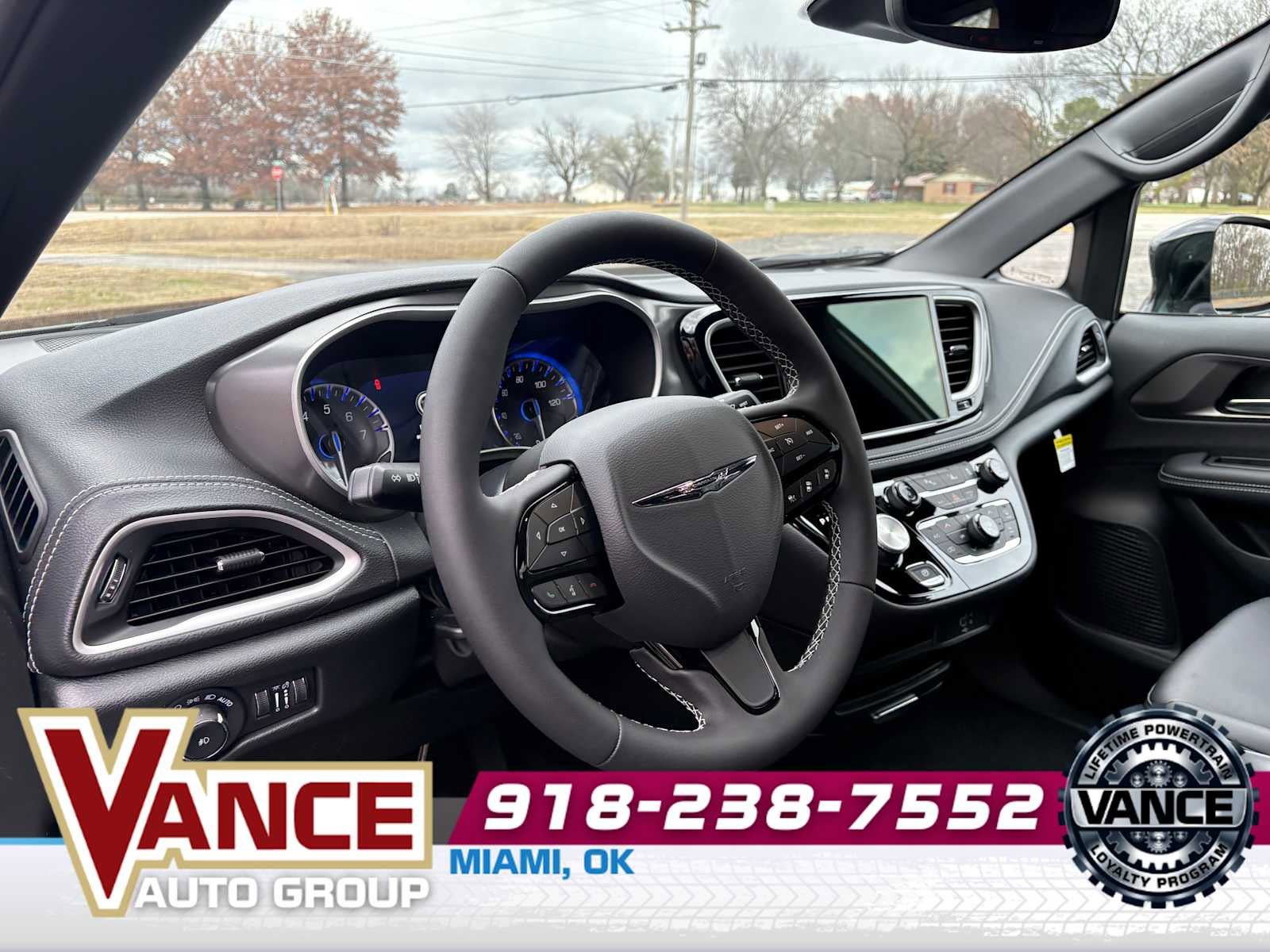 New 2026 Chrysler Pacifica Select w/ S Appearance Package FWD image 11