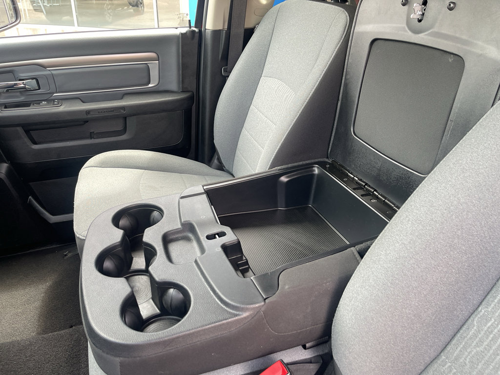 Used 2024 RAM 1500 Classic SLT AWD/4WD image 26