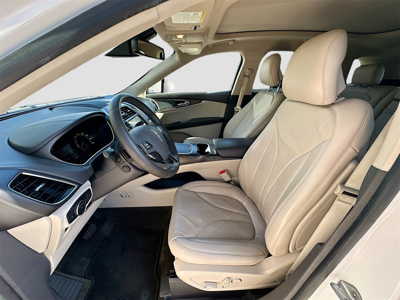 Used 2018 Lincoln MKX Reserve w/ Lincoln MKX Climate Package image 21