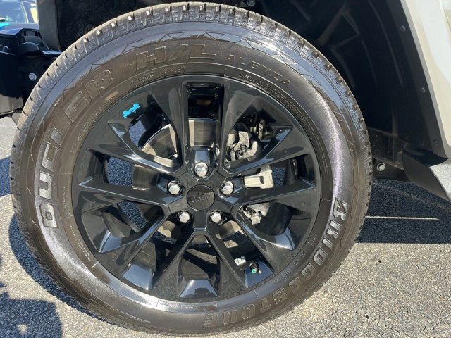 Used 2023 Jeep Wrangler Unlimited Sahara w/ Cold Weather Group image 38