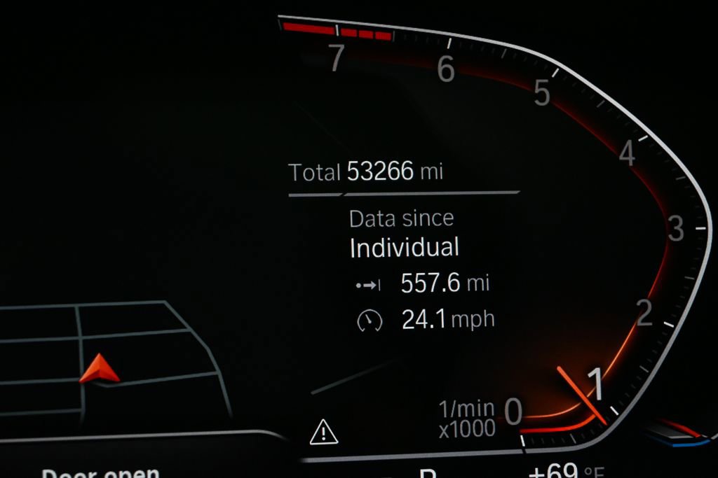 Used 2022 BMW 540i w/ Premium Package image 12