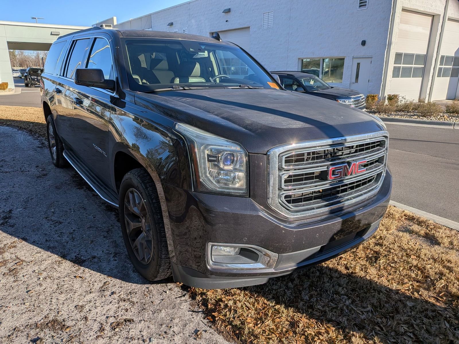 Used 2016 GMC Yukon XL SLT w/ Open Road Package image 1