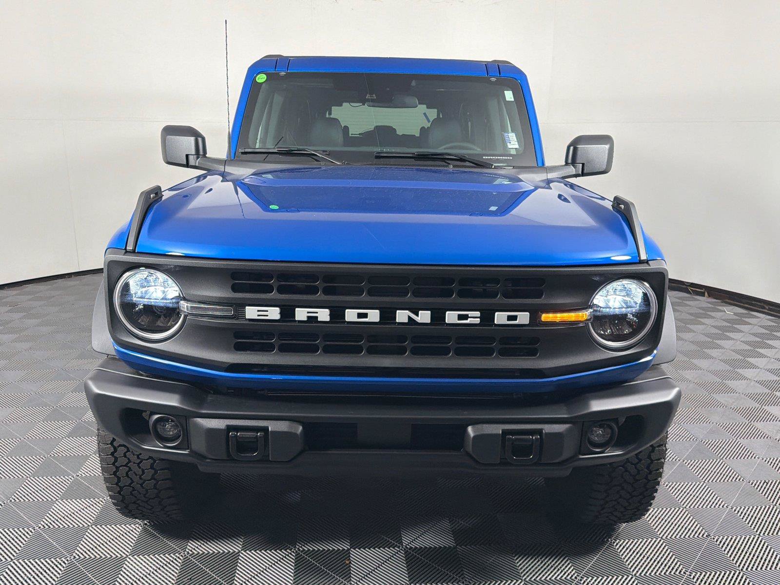 New 2026 Ford Bronco Big Bend w/ Black Diamond Package AWD/4WD image 2