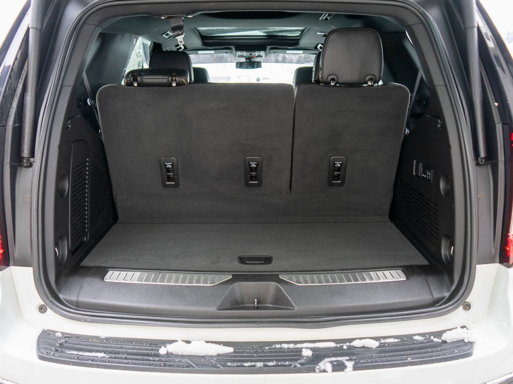 Used 2022 GMC Yukon AT4 w/ Technology Package image 36