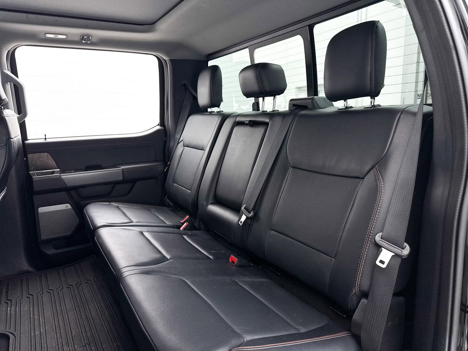 Used 2023 Ford F250 Lariat w/ Lariat Ultimate Package image 31