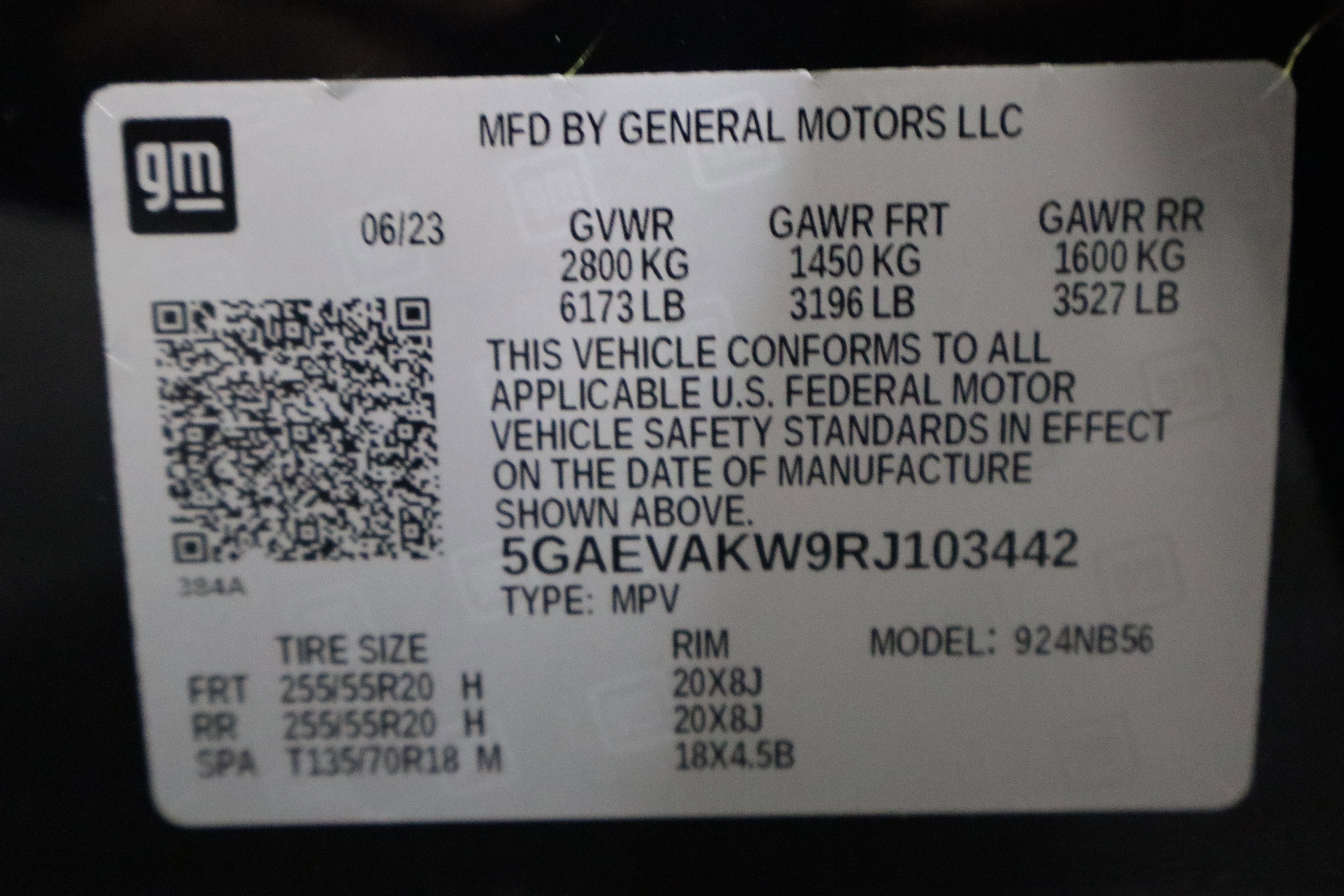 Certified 2024 Buick Enclave Essence w/ Sport Touring Edition image 35