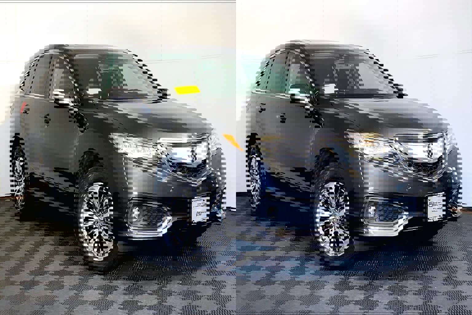 Used 2016 Acura RDX AWD w/ Advance Package image 2