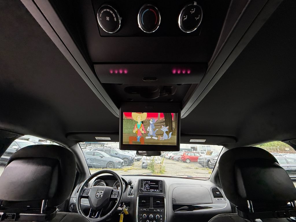 Used 2017 Dodge Grand Caravan SE FWD image 20
