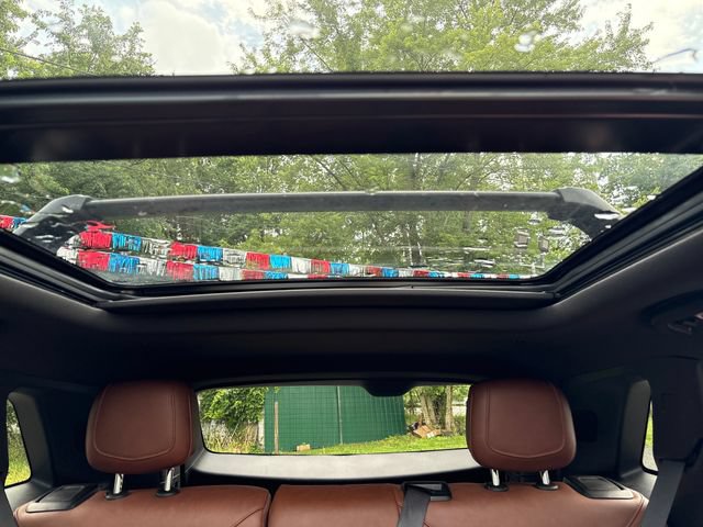 Used 2024 Cadillac XT5 Sportv w/ Technology Package AWD/4WD image 15