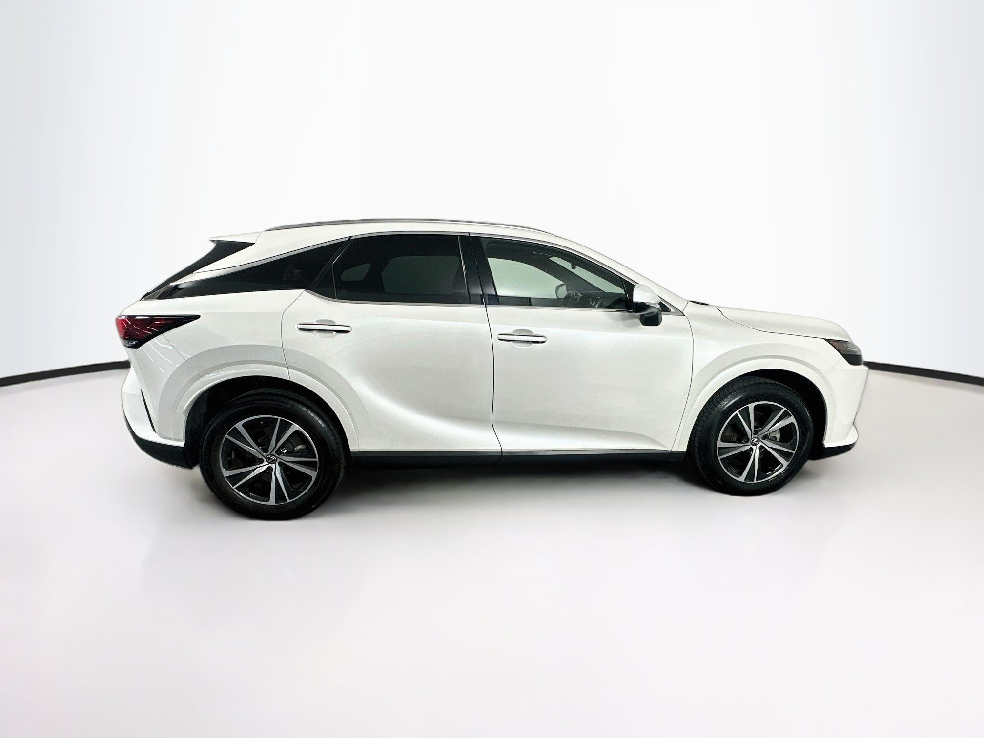 Used 2023 Lexus RX 350 Premium w/ Cold Area Package FWD image 10