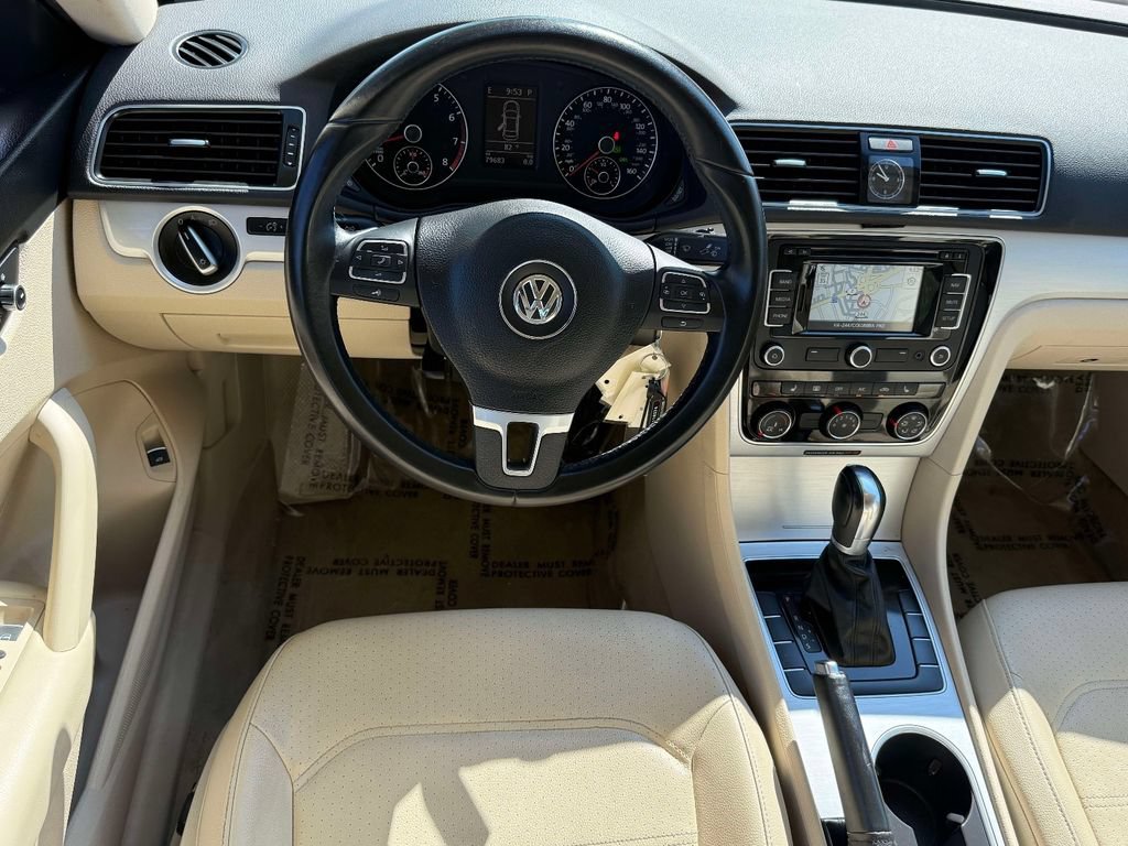 Used 2013 Volkswagen Passat 2.5 SE FWD image 6