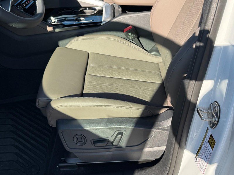 New 2025 Audi Q5 Premium Plus image 18