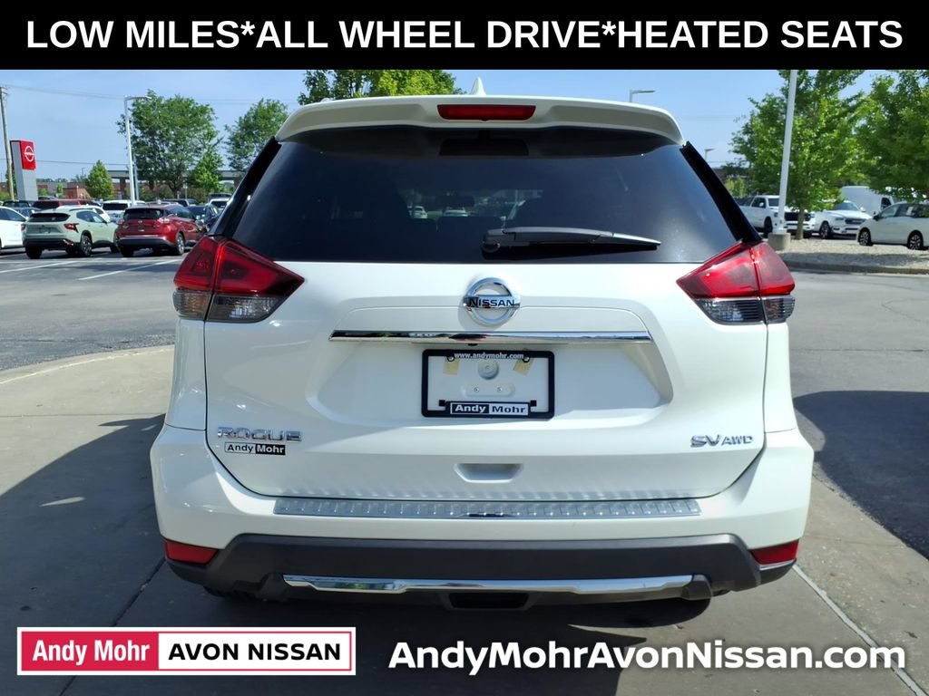 Used 2018 Nissan Rogue SV AWD/4WD image 9